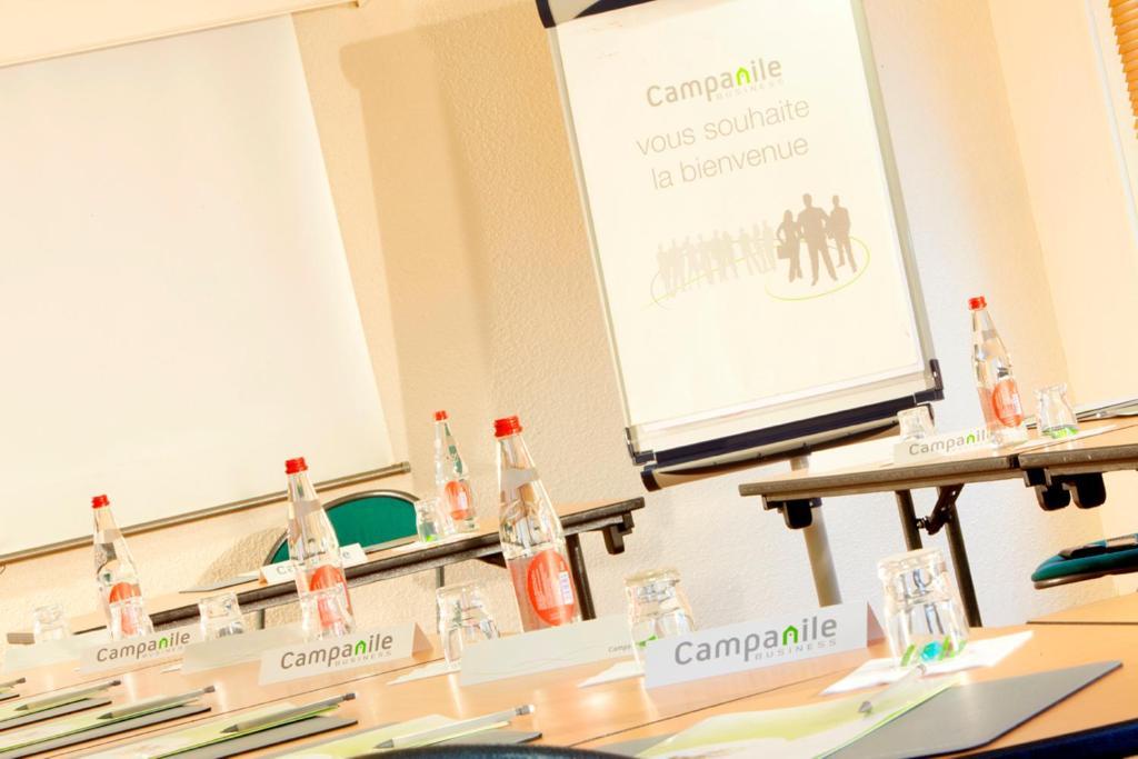 Campanile Hotel Mayenne Zaplecze biznesowe zdjęcie