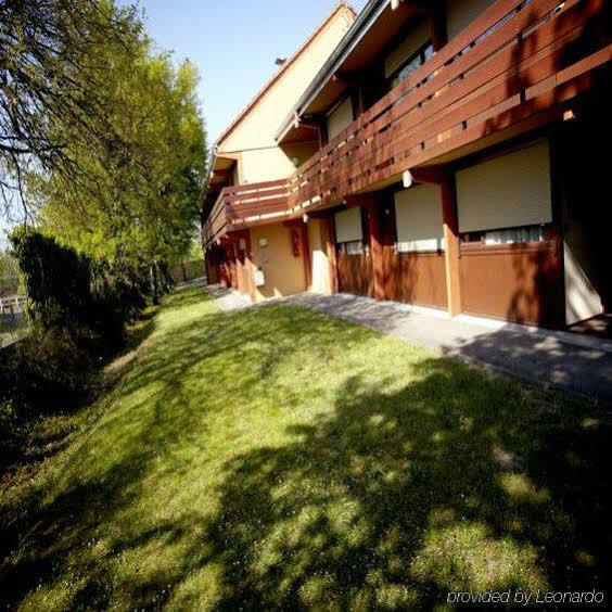 Campanile Hotel Mayenne Zewnętrze zdjęcie